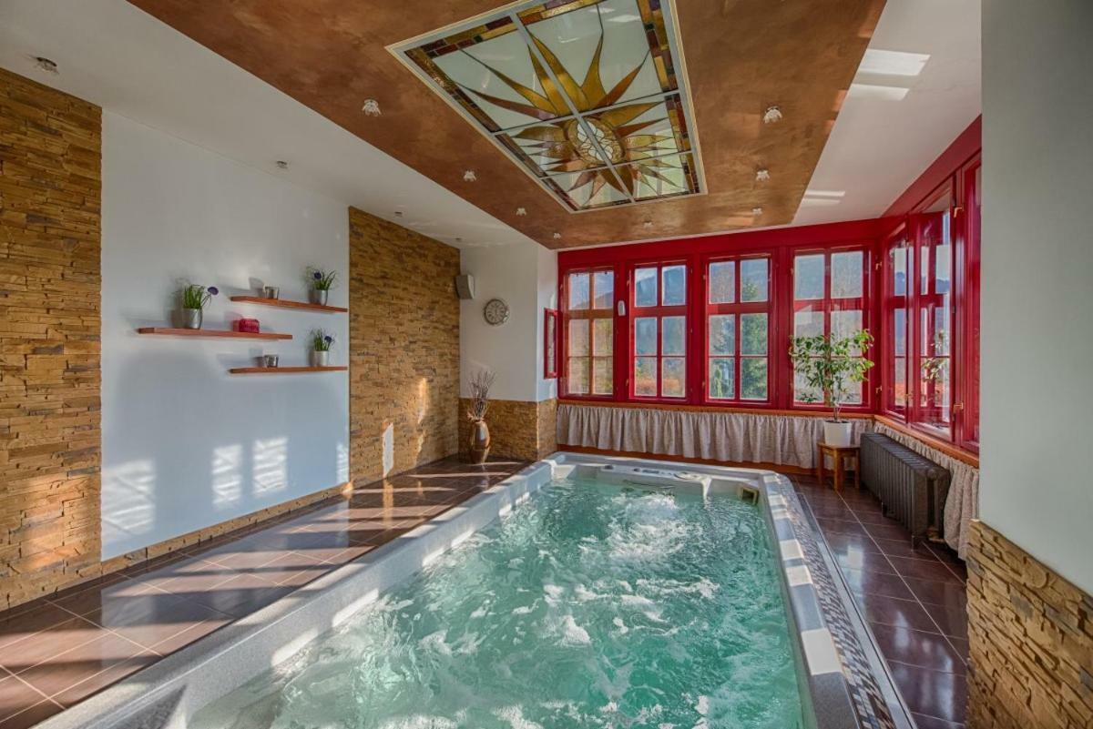 Hotel Zlaty Orel Ostrawica Zewnętrze zdjęcie