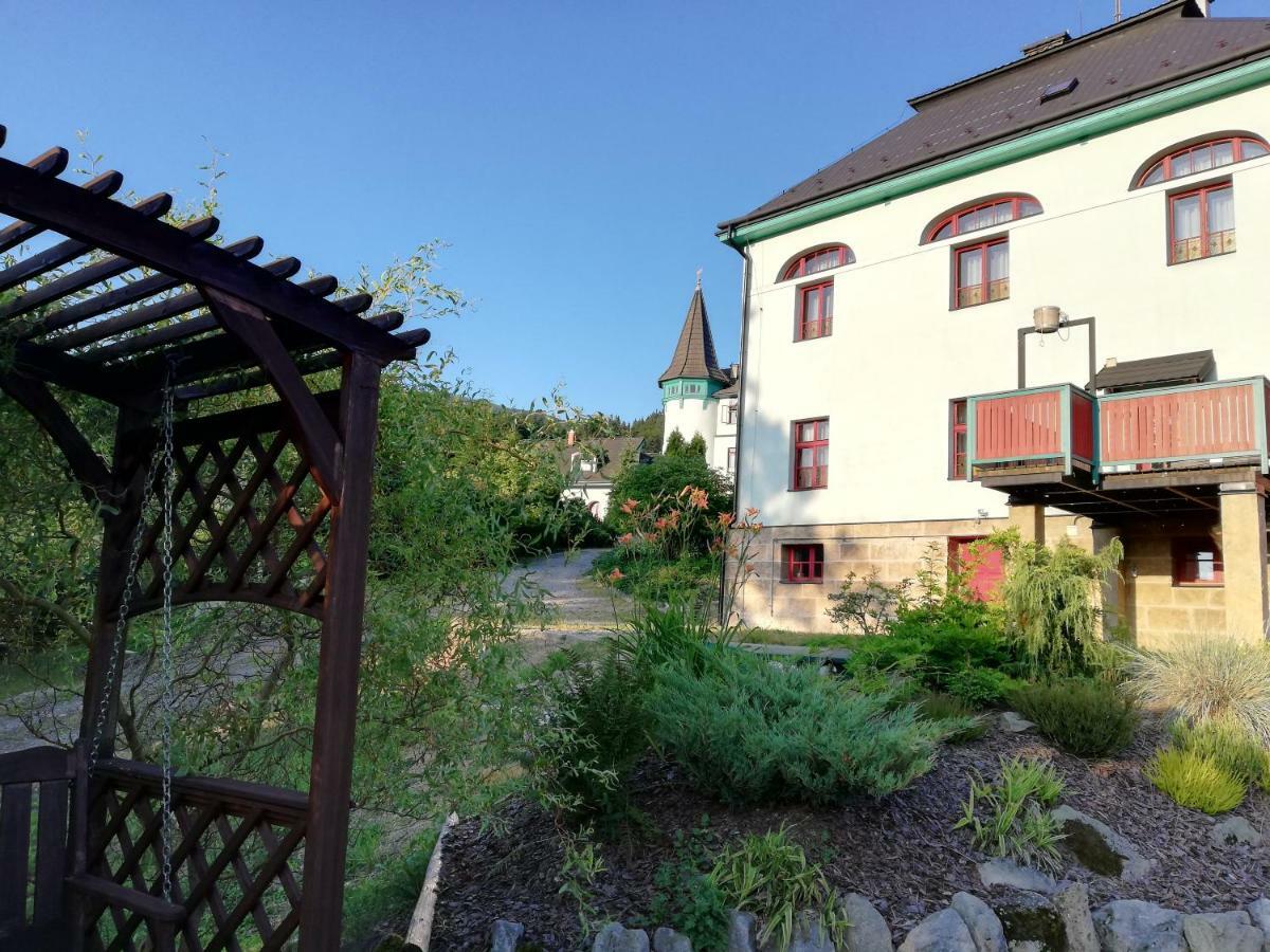 Hotel Zlaty Orel Ostrawica Zewnętrze zdjęcie
