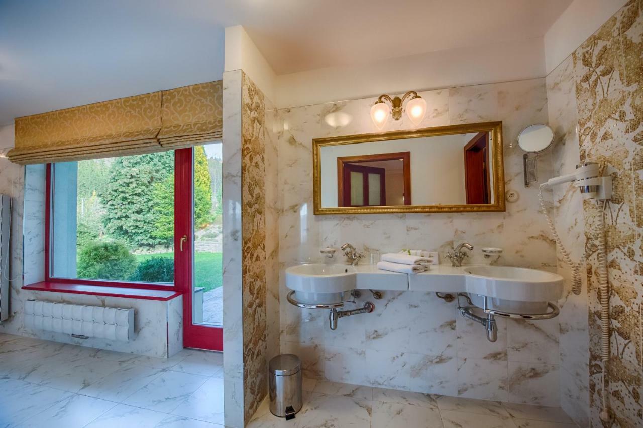 Hotel Zlaty Orel Ostrawica Zewnętrze zdjęcie