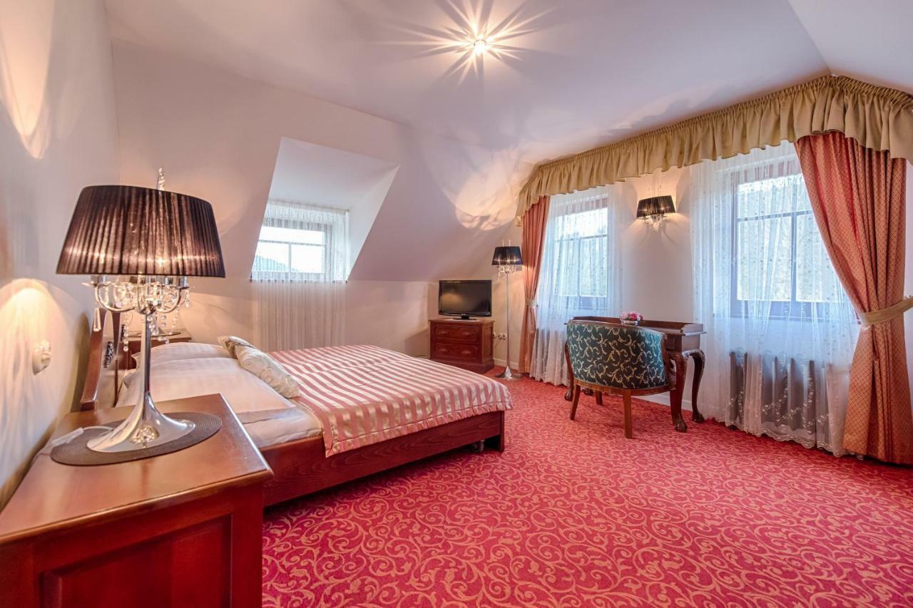 Hotel Zlaty Orel Ostrawica Zewnętrze zdjęcie