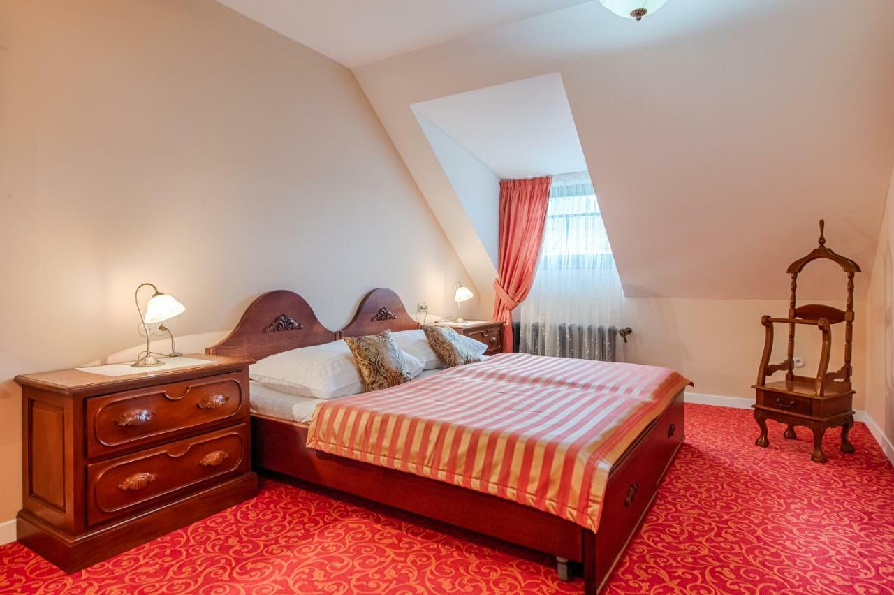 Hotel Zlaty Orel Ostrawica Zewnętrze zdjęcie