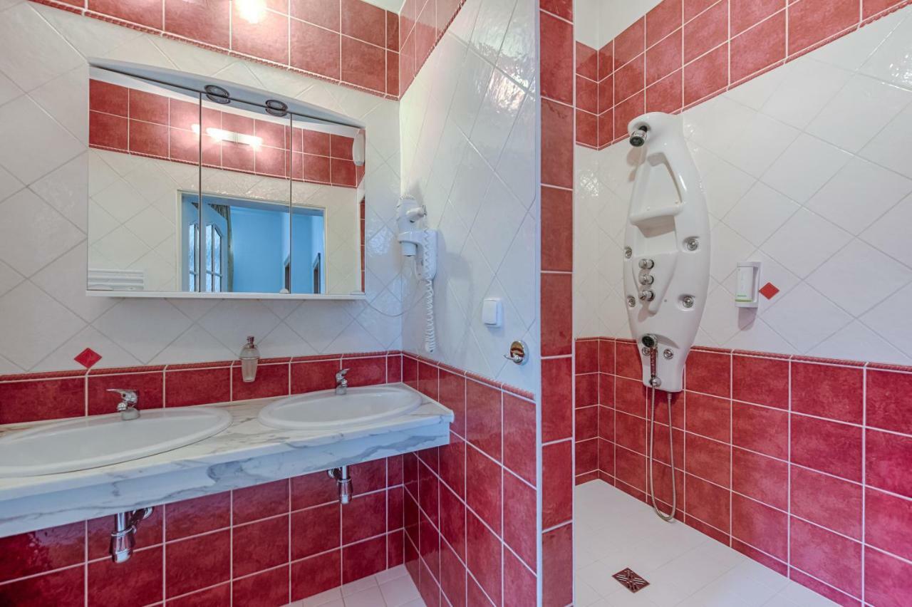 Hotel Zlaty Orel Ostrawica Zewnętrze zdjęcie