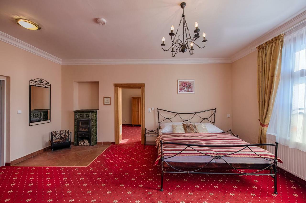 Hotel Zlaty Orel Ostrawica Zewnętrze zdjęcie