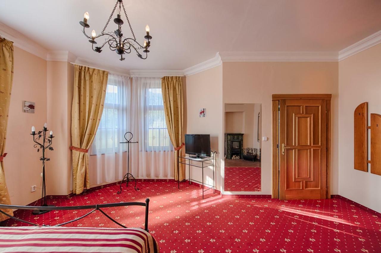 Hotel Zlaty Orel Ostrawica Zewnętrze zdjęcie