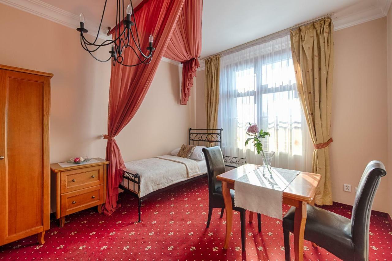 Hotel Zlaty Orel Ostrawica Zewnętrze zdjęcie
