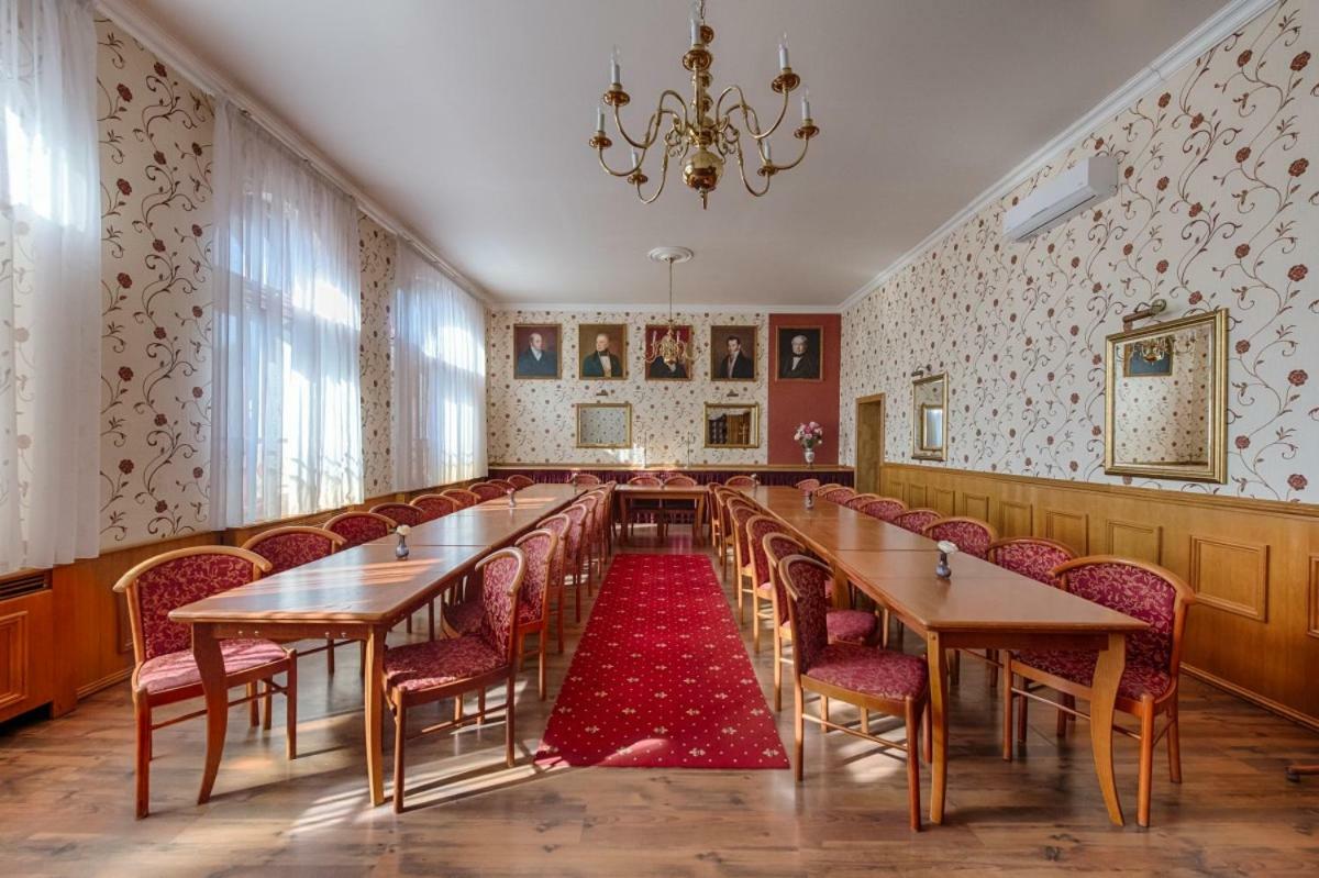 Hotel Zlaty Orel Ostrawica Zewnętrze zdjęcie