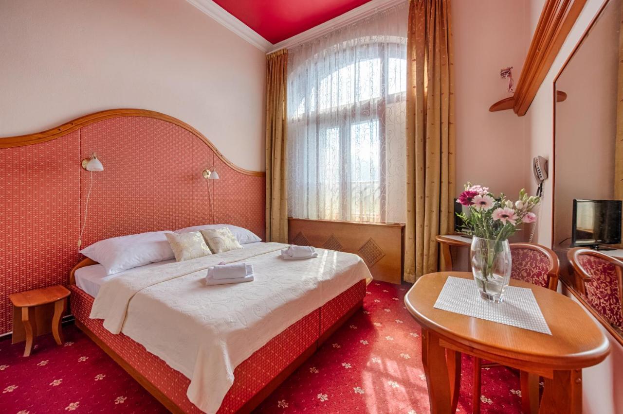 Hotel Zlaty Orel Ostrawica Zewnętrze zdjęcie